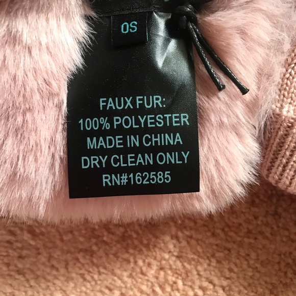 Jocelyn (2) pc set scarf and mittens - Picture 11 of 12